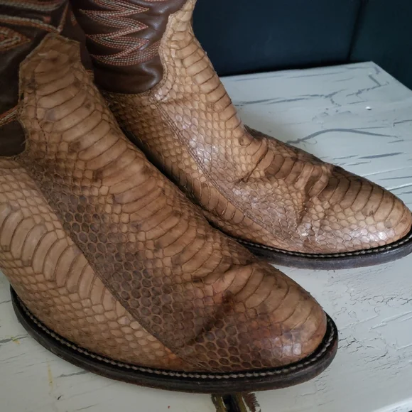 Cowtown Back-Cut Python Snakeskin Cowboy Boots in Men's size 12 D - Picture 15 of 17